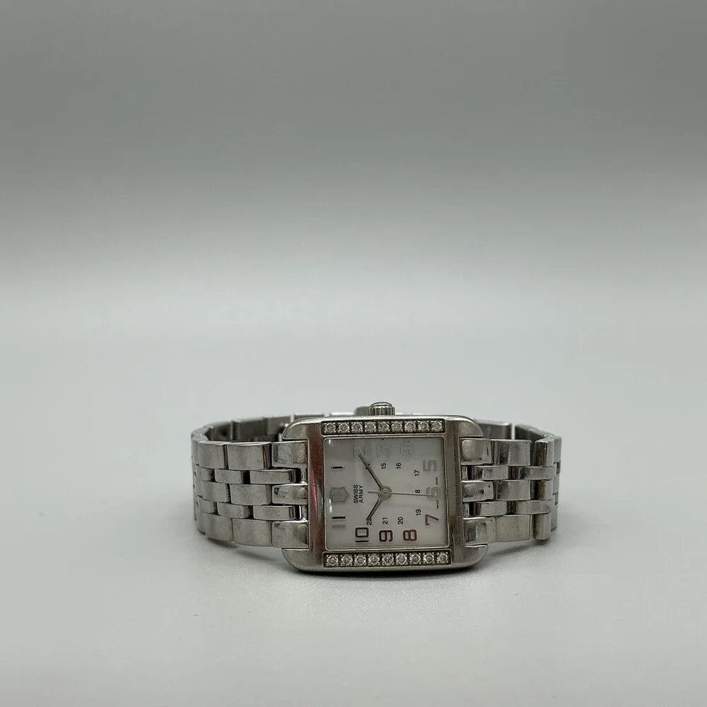 Victorinox Swiss Army Diamond 24776 Womens Watch 21mm MOP Dial Not Running